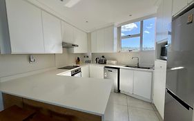 71 Sea Lodge Beachfront Apartment